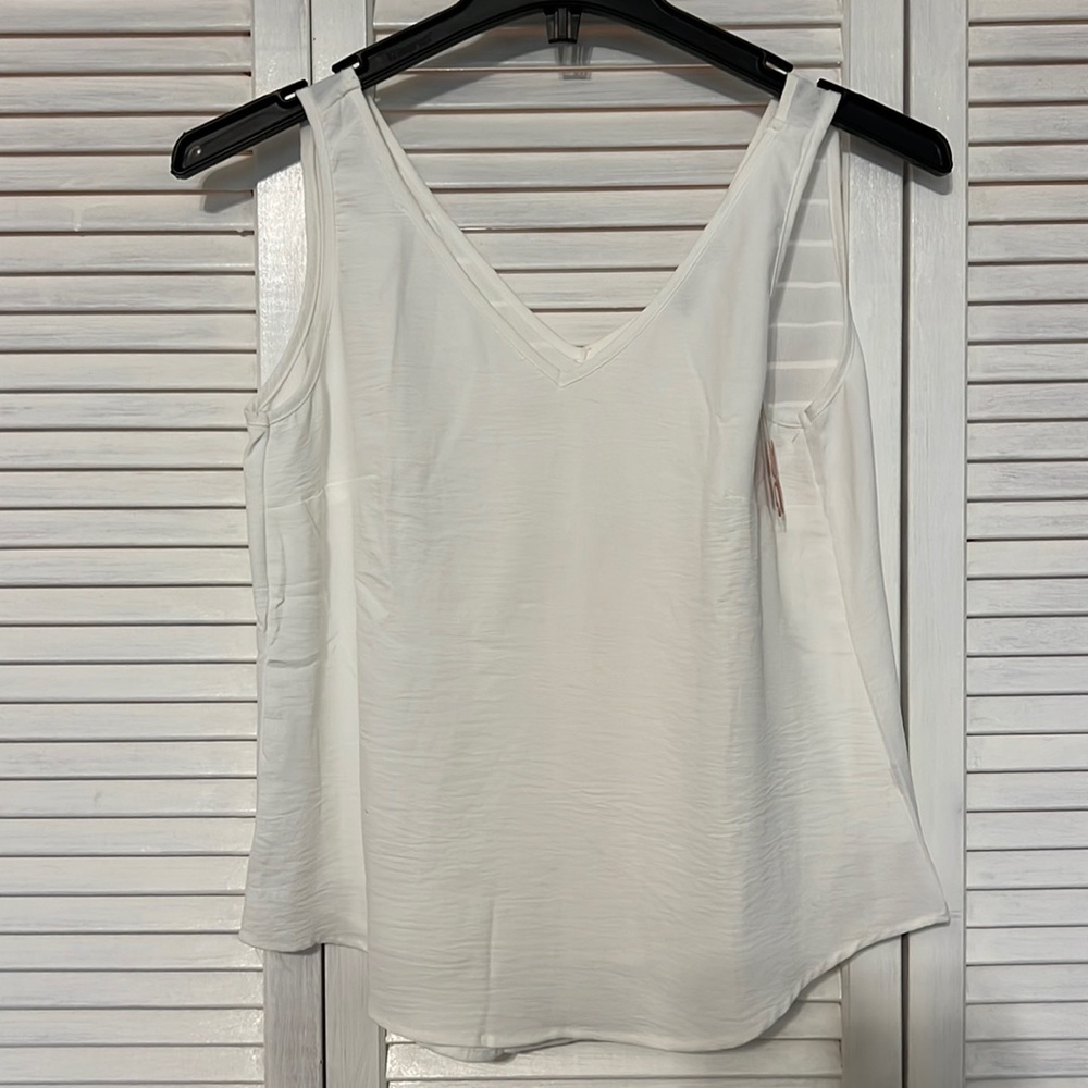 Flowy white tank top